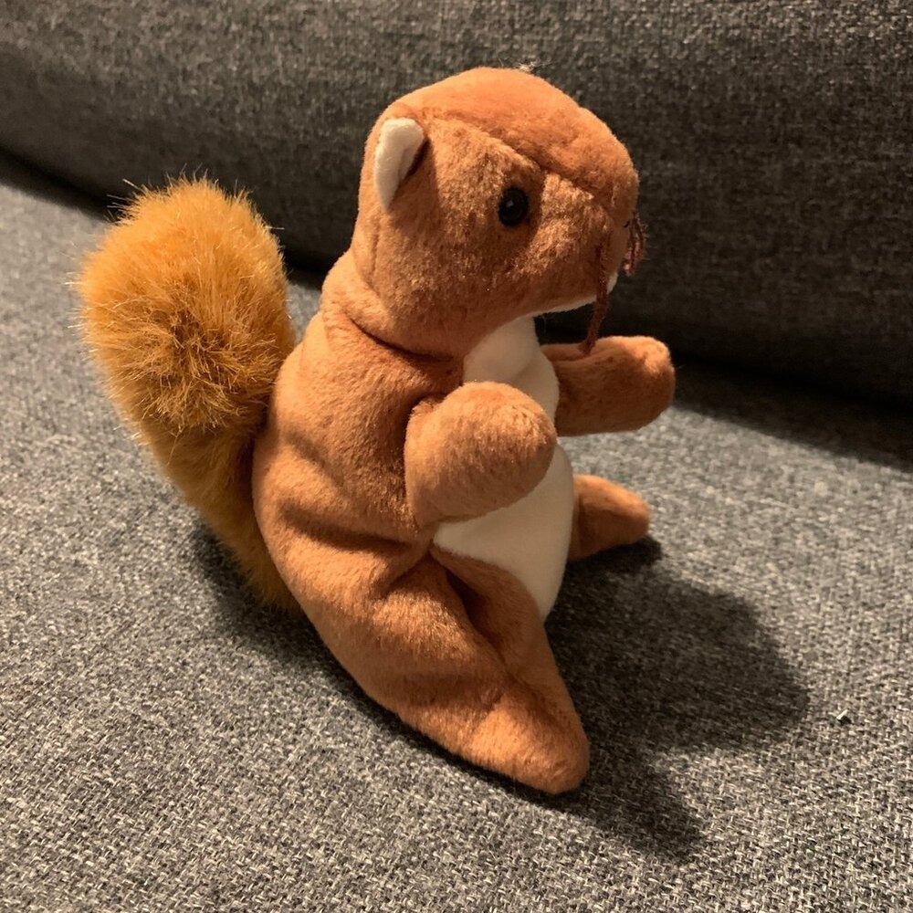 Ty Beanie Babies Nuts The Squirrel (1996) - Picture 2 of 7